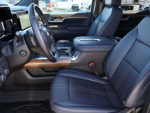 Certified 2022 Chevrolet Silverado 1500 High Country w/ High Country Premium Package image 23