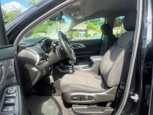 Used 2021 Chevrolet Traverse LT AWD/4WD image 27