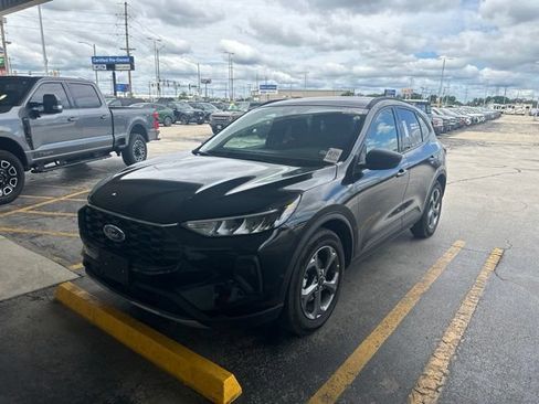 Certified 2025 Ford Escape ST-Line FWD image 2