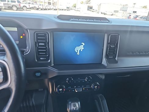Used 2024 Ford Bronco Everglades AWD/4WD image 18