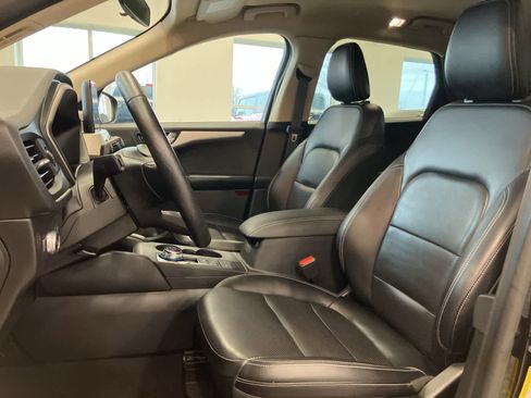 Used 2020 Ford Escape SEL image 11