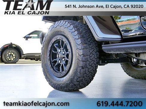 Used 2023 Jeep Wrangler Unlimited Rubicon 4xe AWD/4WD image 8