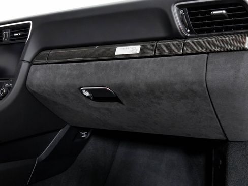 Used 2018 Porsche 911 GT2 RS image 37