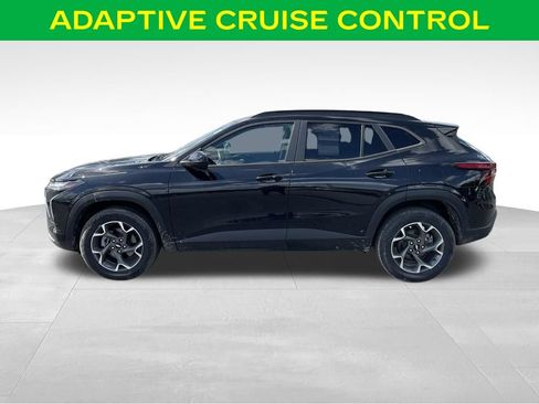 Used 2024 Chevrolet Trax LT w/ Driver Confidence Package FWD image 7