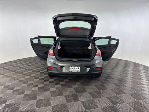 Used 2017 Chevrolet Cruze LT w/ Convenience Package image 17