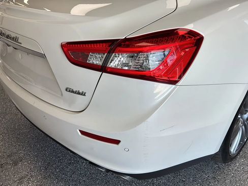 Used 2017 Maserati Ghibli w/ Luxury Package image 45