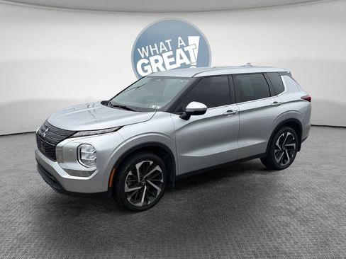 Used 2022 Mitsubishi Outlander ES AWD/4WD image 8