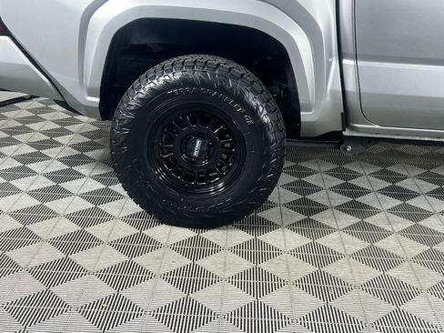 Used 2025 Toyota Tacoma SR5 image 13