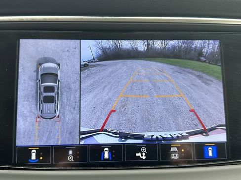 Used 2023 Buick Enclave Avenir w/ Trailering Package, 5000 lbs. AWD/4WD image 17