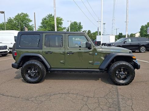 Used 2024 Jeep Wrangler Unlimited AWD/4WD image 7