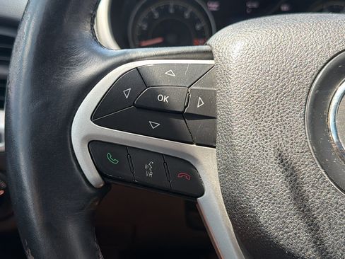Used 2014 Jeep Cherokee Limited FWD image 23