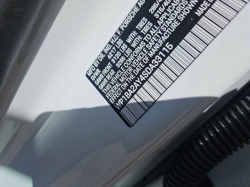 Certified 2025 Porsche Cayenne Coupe image 39