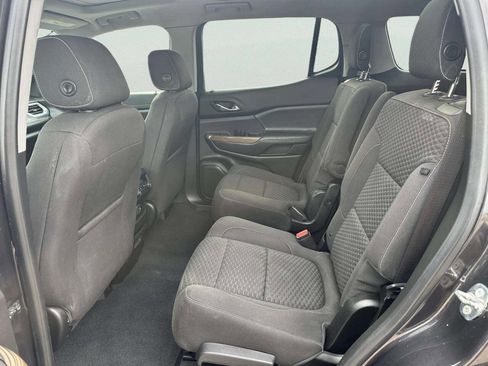 Used 2019 GMC Acadia SLE w/ Driver Alert Package I image 11