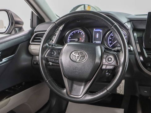 Used 2023 Toyota Camry SE FWD image 12