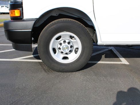 Used 2024 Chevrolet Express 2500 w/ Driver Convenience Package RWD image 38