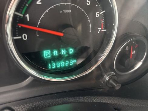 Used 2015 Jeep Wrangler Sport AWD/4WD image 12