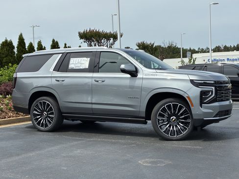 New 2026 Chevrolet Tahoe High Country AWD/4WD image 3