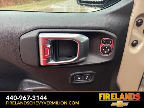 Used 2022 Jeep Wrangler Unlimited Rubicon 4xe w/ Cold Weather Group image 10