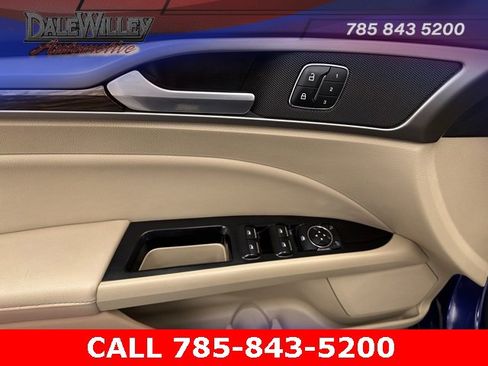 Used 2014 Ford Fusion SE w/ Equipment Group 202A image 12