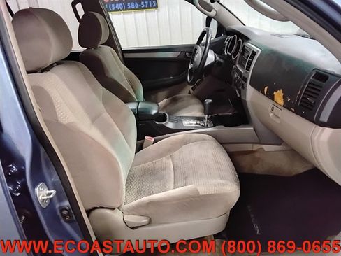 Used 2004 Toyota 4Runner SR5 RWD image 14