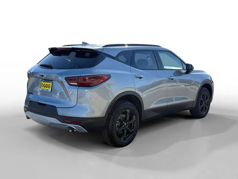 New 2026 Chevrolet Blazer LT w/ Midnight/Sport Edition image 5