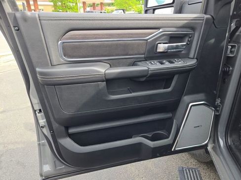 New 2026 RAM 3500 Laramie AWD/4WD image 21