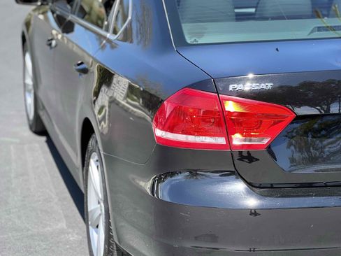 Used 2014 Volkswagen Passat 1.8T SE FWD image 14