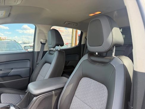 Used 2015 Chevrolet Colorado Z71 RWD image 25