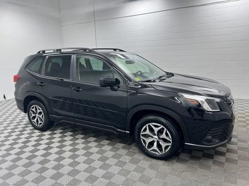 Used 2023 Subaru Forester Premium AWD/4WD image 4