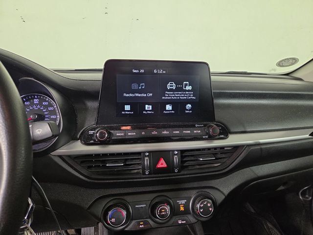 Used 2021 Kia Forte LXS FWD image 16