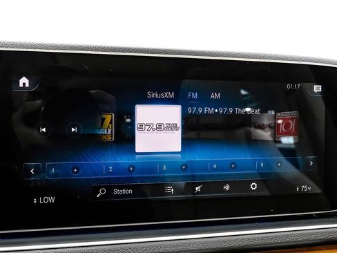 Used 2022 Mercedes-Benz GLE 350 4MATIC w/ AMG Line Exterior image 24