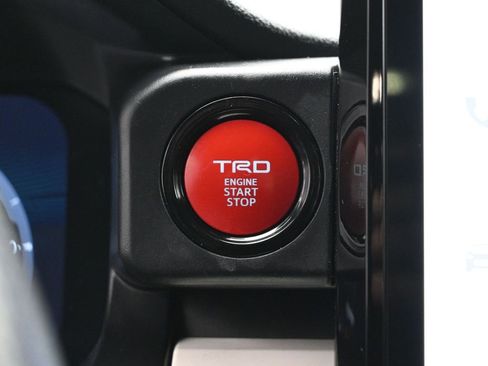 Used 2024 Toyota Tacoma TRD Off-Road image 13