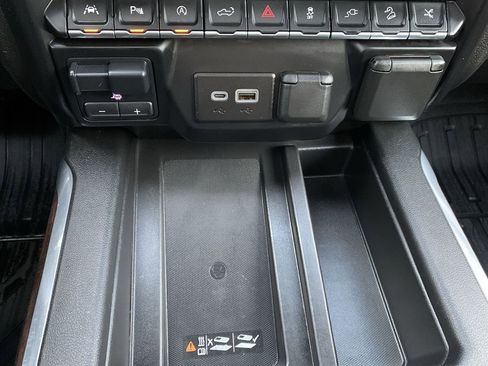 Used 2020 GMC Sierra 1500 Denali image 28