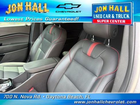 Used 2025 Chevrolet Trax RS w/ Driver Confidence Package FWD image 20