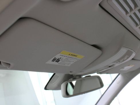 Used 2014 Mercedes-Benz E 350 Sedan w/ Premium 1 Package image 65