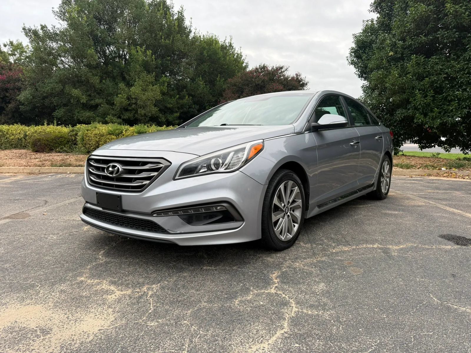 Used 2017 Hyundai Sonata Sport w/ Value Edition Package 02 FWD image 1
