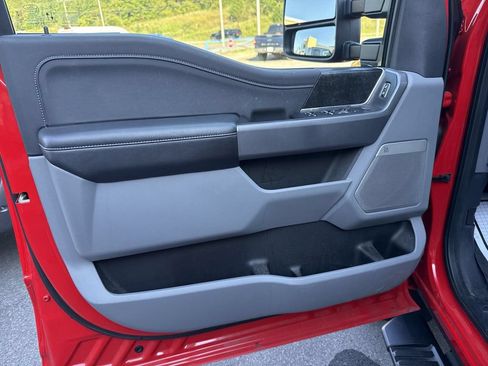 Used 2023 Ford F250 XLT w/ XLT Premium Package AWD/4WD image 21