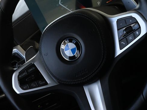 Certified 2025 BMW X7 xDrive40i w/ Executive Package AWD/4WD image 24