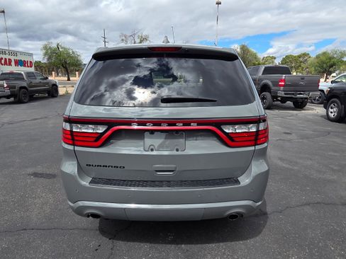 Used 2019 Dodge Durango SXT AWD/4WD image 4