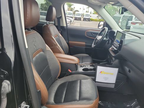 Used 2022 Ford Bronco Sport Outer Banks w/ Tech Package AWD/4WD image 18