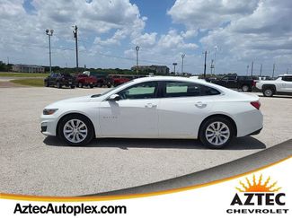 Used 2020 Chevrolet Malibu LT image 1