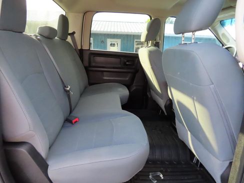 Used 2018 RAM 2500 Tradesman w/ Chrome Appearance Group AWD/4WD image 23