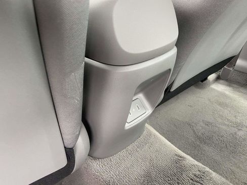 Used 2025 Hyundai Elantra Sport image 13