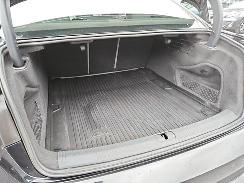 Used 2017 Audi A4 2.0T Premium image 27