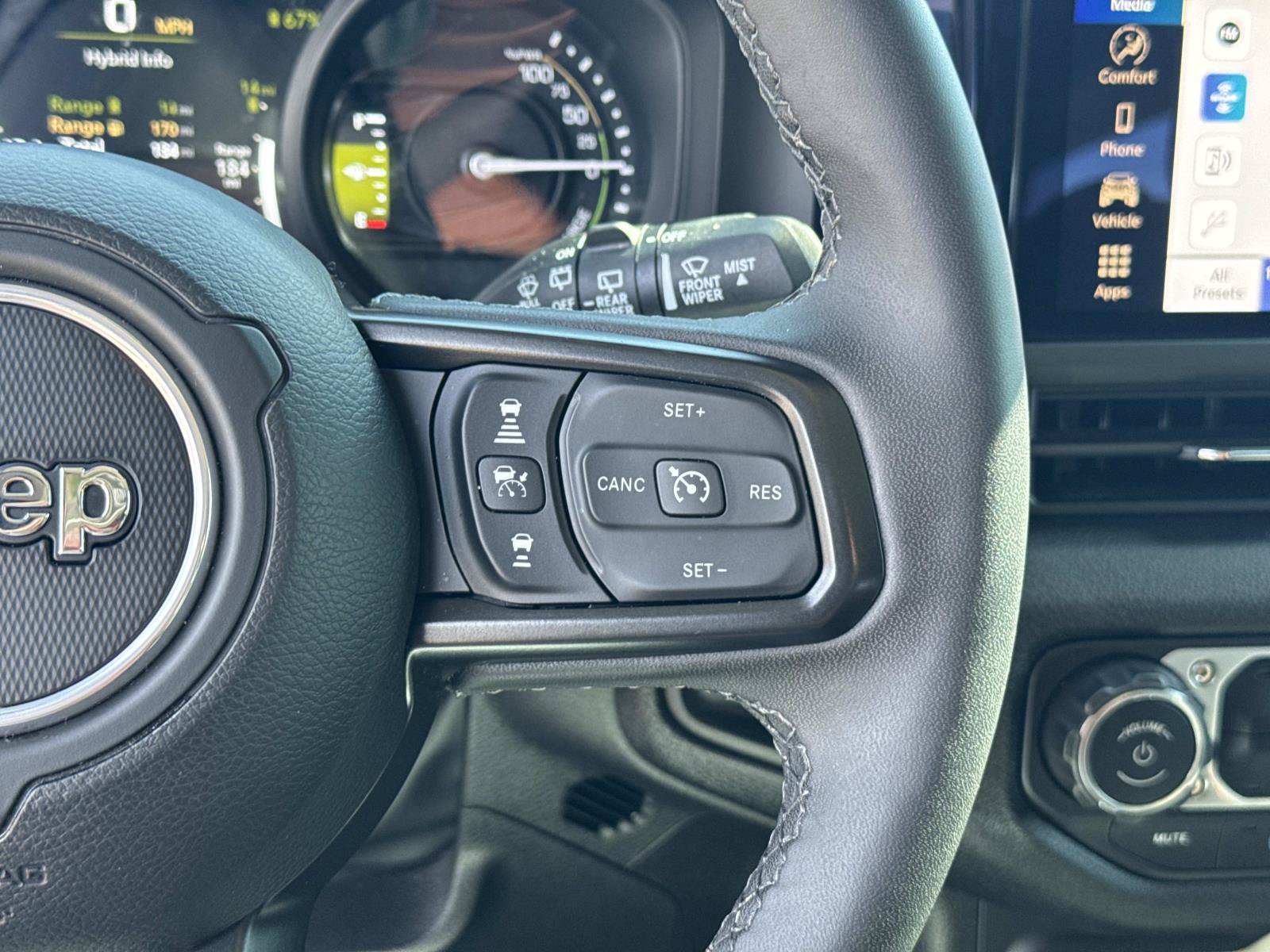 Used 2025 Jeep Wrangler Unlimited Sport S 4xe AWD/4WD image 28