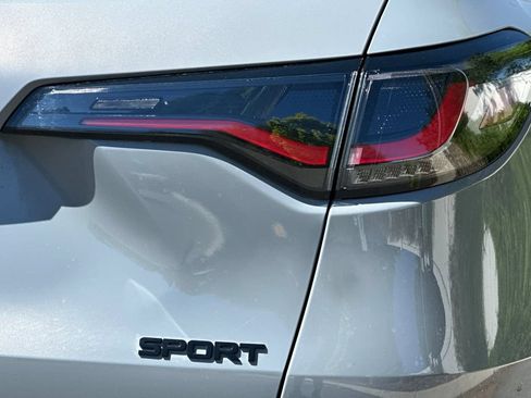 Used 2025 Honda HR-V Sport image 26