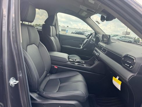 Certified 2026 Honda Pilot EX-L image 18
