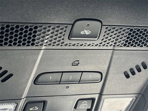 Used 2023 Cadillac XT6 Sport w/ Platinum Package image 44