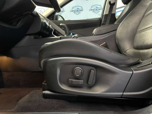 Used 2019 Jaguar E-PACE S image 16