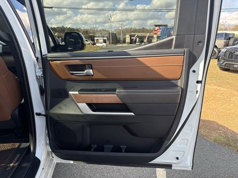 Used 2022 Toyota Tundra 1794 Edition image 32